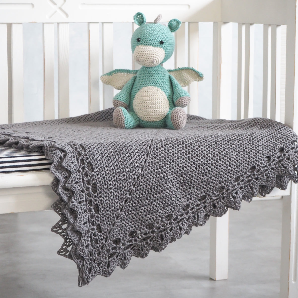Lyngholm Baby Blanket