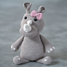 Indlæs billede til gallerivisning Nika Næsehorn