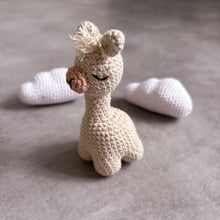 Indlæs billede til gallerivisning Strolling Alpaca
